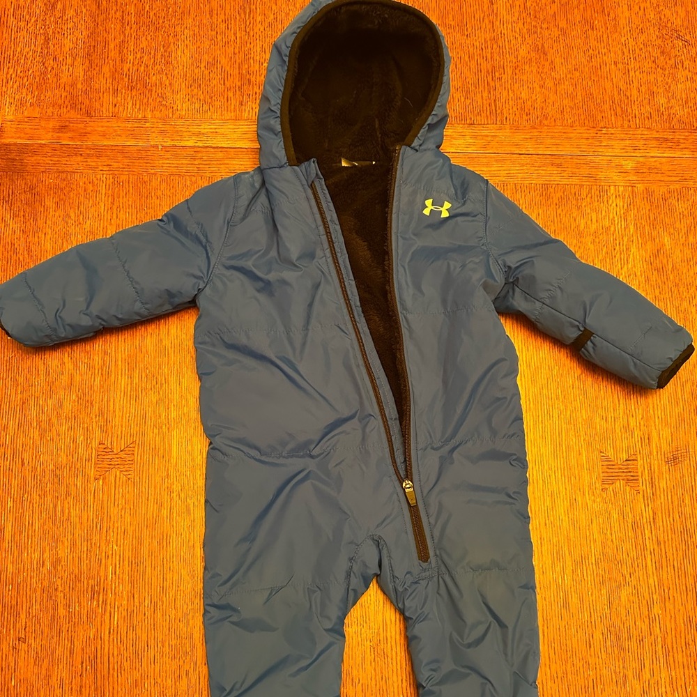 Winter snowsuit 6-9 months
